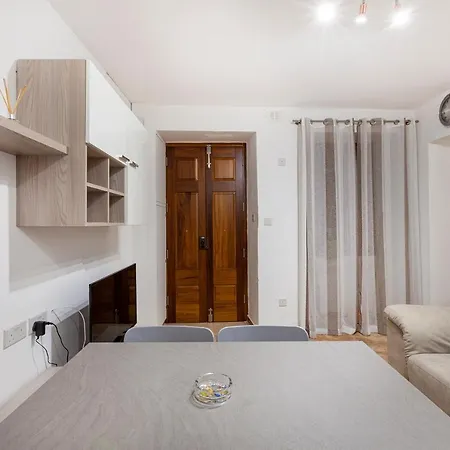 Designer Home With Comfy Sofa In Central Valletta By 360 Estates Exterior photo